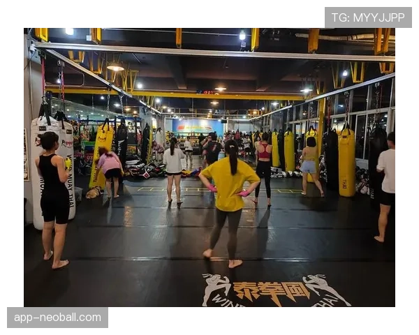 知名教练宣布将离开长期合作的拳馆，自立门户