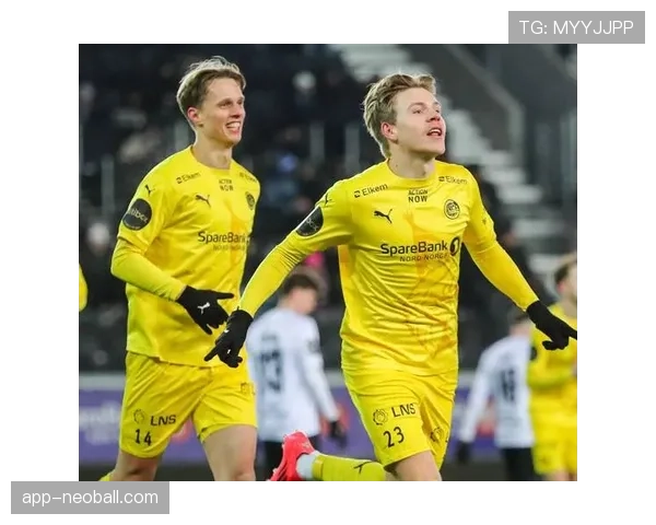 数据深挖：曼联三月比赛前60分钟与最后30分钟控球率对比鲜明