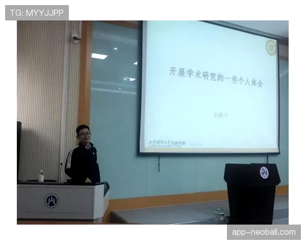 学术研究：顶级足球俱乐部与大学合作，研究运动员在高强度逼抢战术下的生理负荷